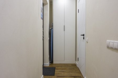 Коридор в квартире 8 в апартаментах Home Like