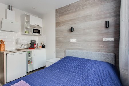 Кровать в квартире 10 в Home Like
