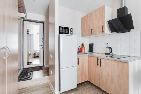 Кухня в студии 4 в апартаментах Home Like
