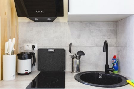 Кухонный уголок в квартире 9 в апартаментах Home Like