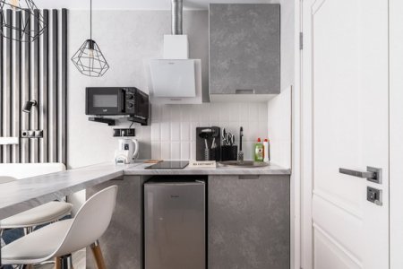 Кухонный уголок в студии №19 в апартаментах Home Like