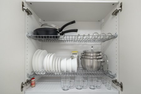 Посуда номера 17 в апартаментах Home Like