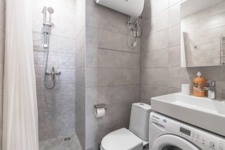 Санузел номера 14 в Home Like