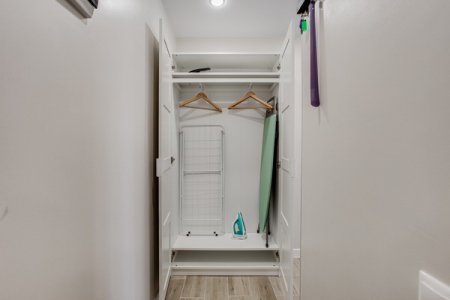 Шкаф в квартире 10 в Home Like