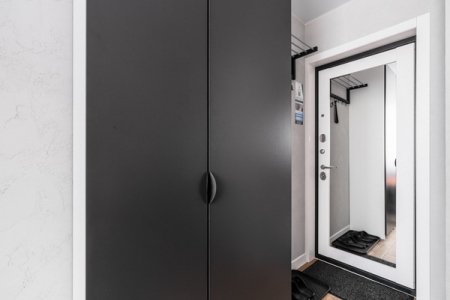 Шкаф в номере 18 в апартаментах Home Like
