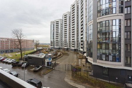 Вид из окна в студии 25 в апартаментах Home Like