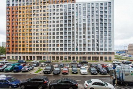 Вход в апартаменты Home Like