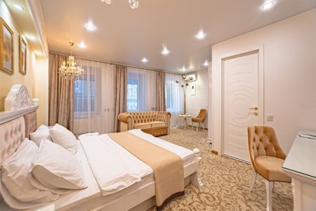 Общий вид номера Комфорт в отеле Revival Hotel-2