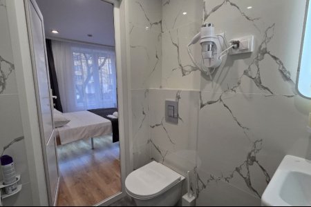Санузел в номере Стандарт №9 в гостинице Buta Hotel 4