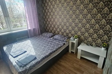 Кровать для двоих в номере в отеле LemonLime Hotel