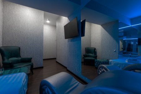 номер зеркальный 10