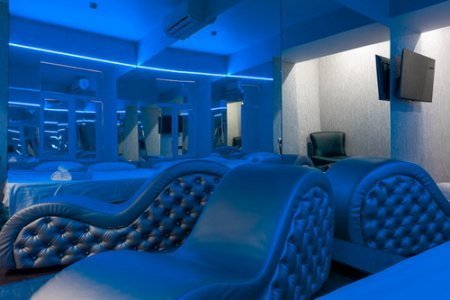 номер зеркальный 2