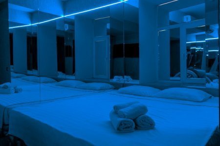 номер зеркальный 6