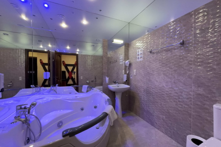 улучшенный делюкс 4