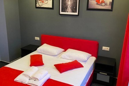 Фортуна Люкс для двоих — от 1300 ₽/час Кровать в номере Люкс Фортуна в отеле Элитон Жулебино