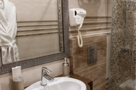 Душевая комната в отеле Инвайт Коломенская