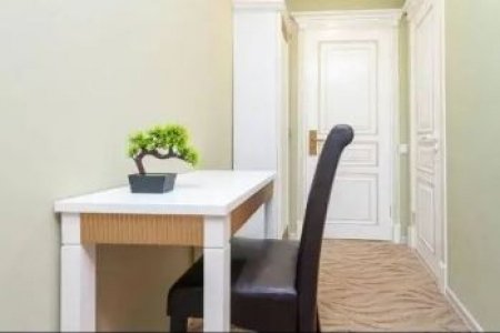Рабочая зона в одноместном номере в Littlehotel