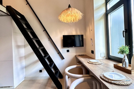 Обеденная зона в номере Studio Suite в Prive Luna