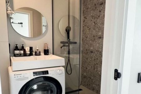 Душевая комната в номере 32-8 в Москва-Сити
