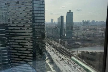 Красивый вид из окна в номере 35-2 в Москва-Сити