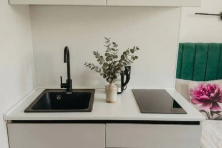 Кухня в номере 35-2 в Москва-Сити